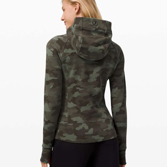 lululemon Full Zip Scuba Jacket in Green Camo - Picture 3 of 8